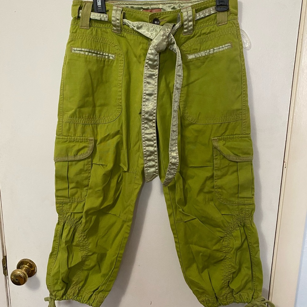 Adriana cargo jeans women’s size M
